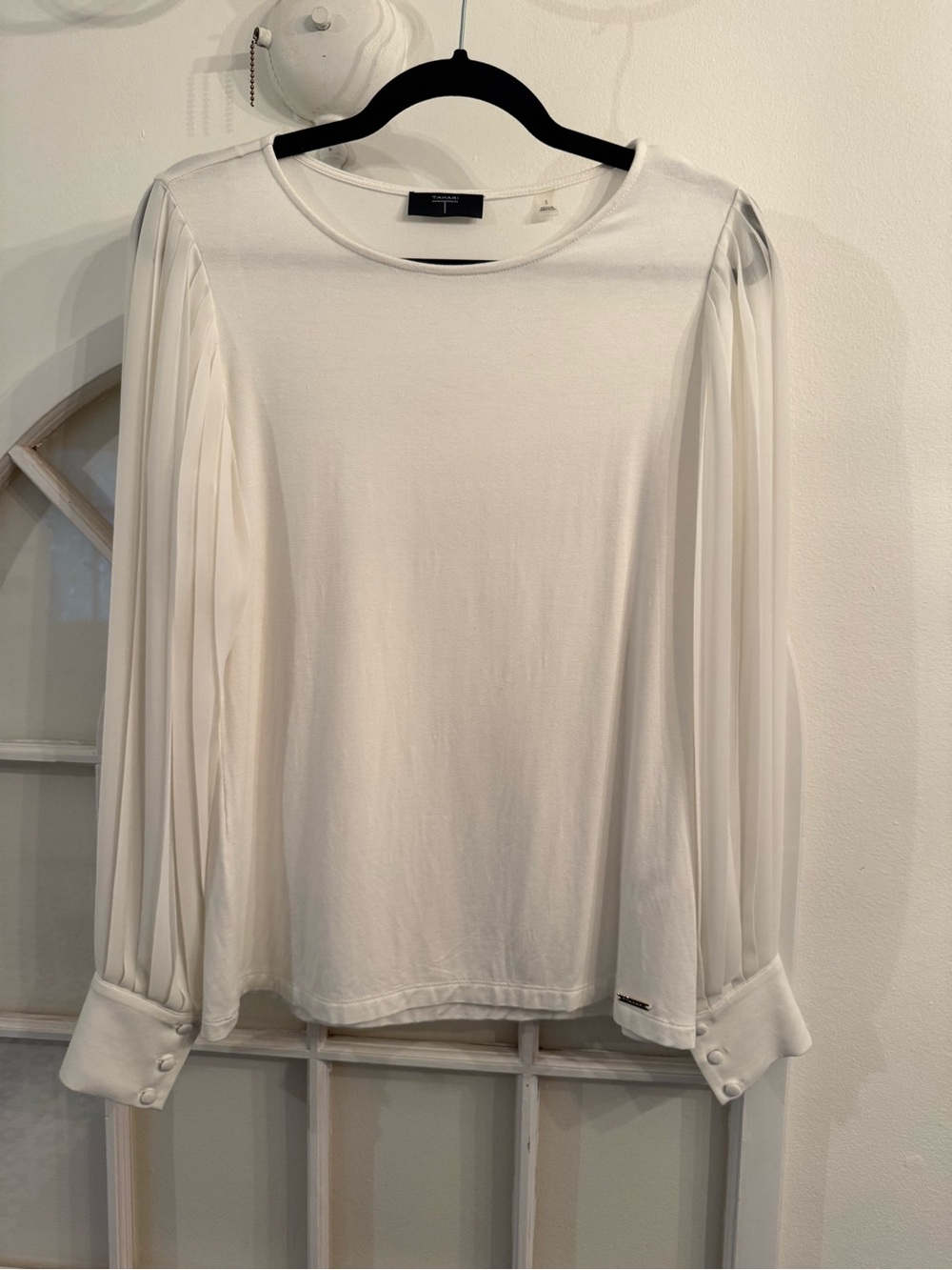Tahari White Long Sleeve Top with Pleated Chiffon Bishop Sleeves Cuffs Renfaire